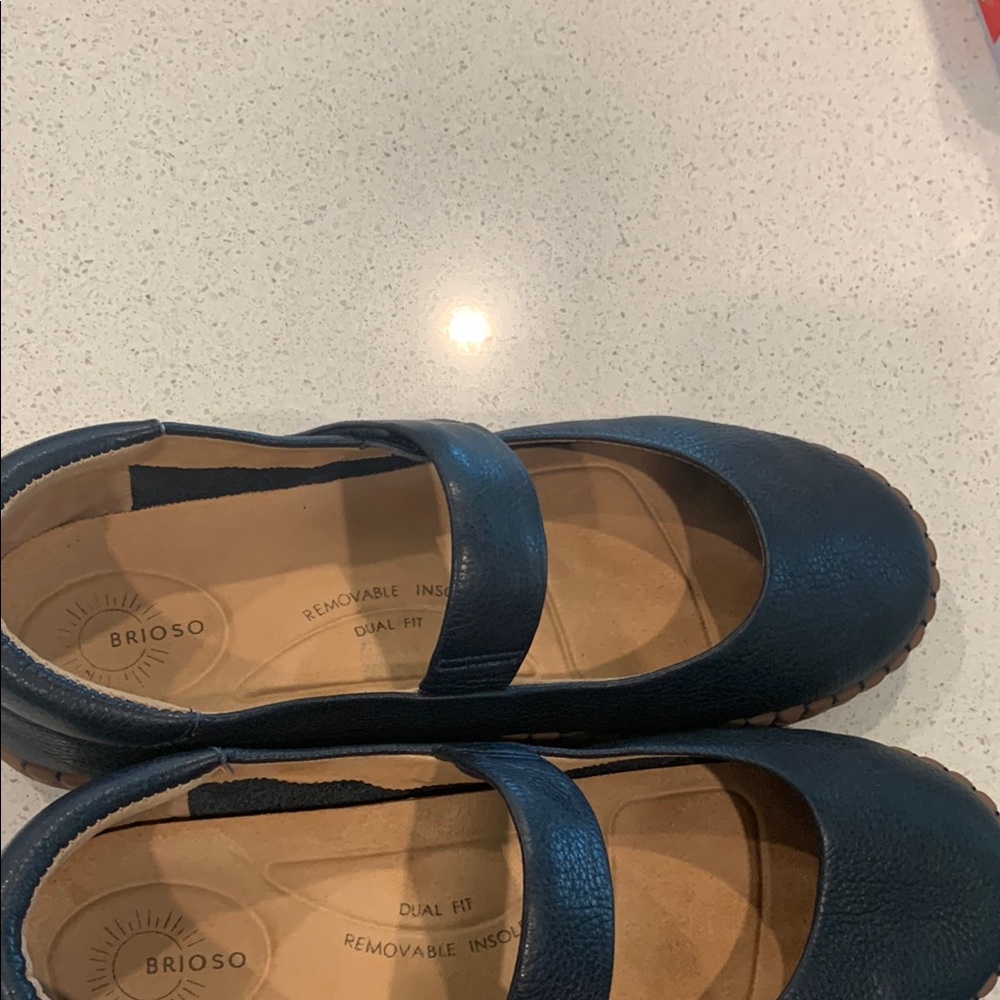 Blue Mary Janes Style and Rounded Toe - Picture 9 of 12
